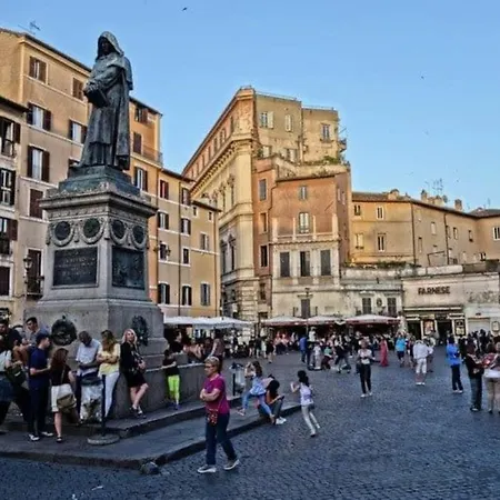 Apartment Porta Portese Happy House, Trastevere Steps Rome